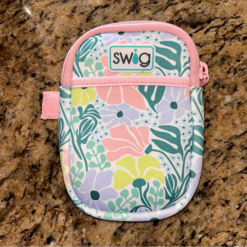 Swig Garden Party Floral Pattern Mega Pouch